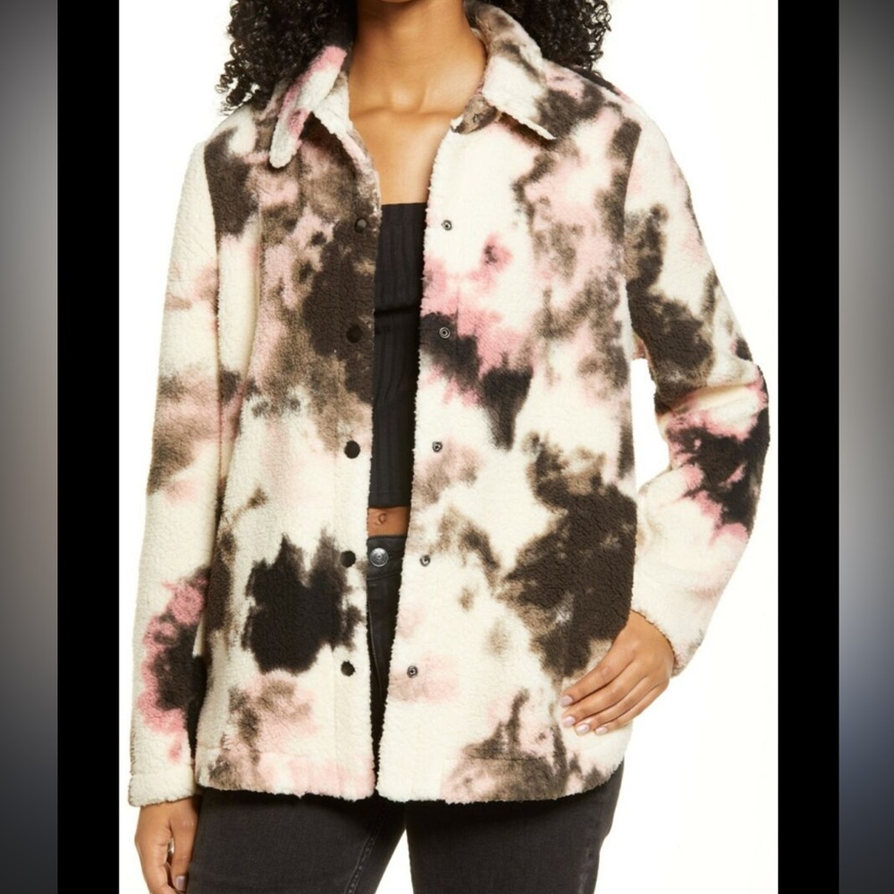 Multicolor snap button jacket